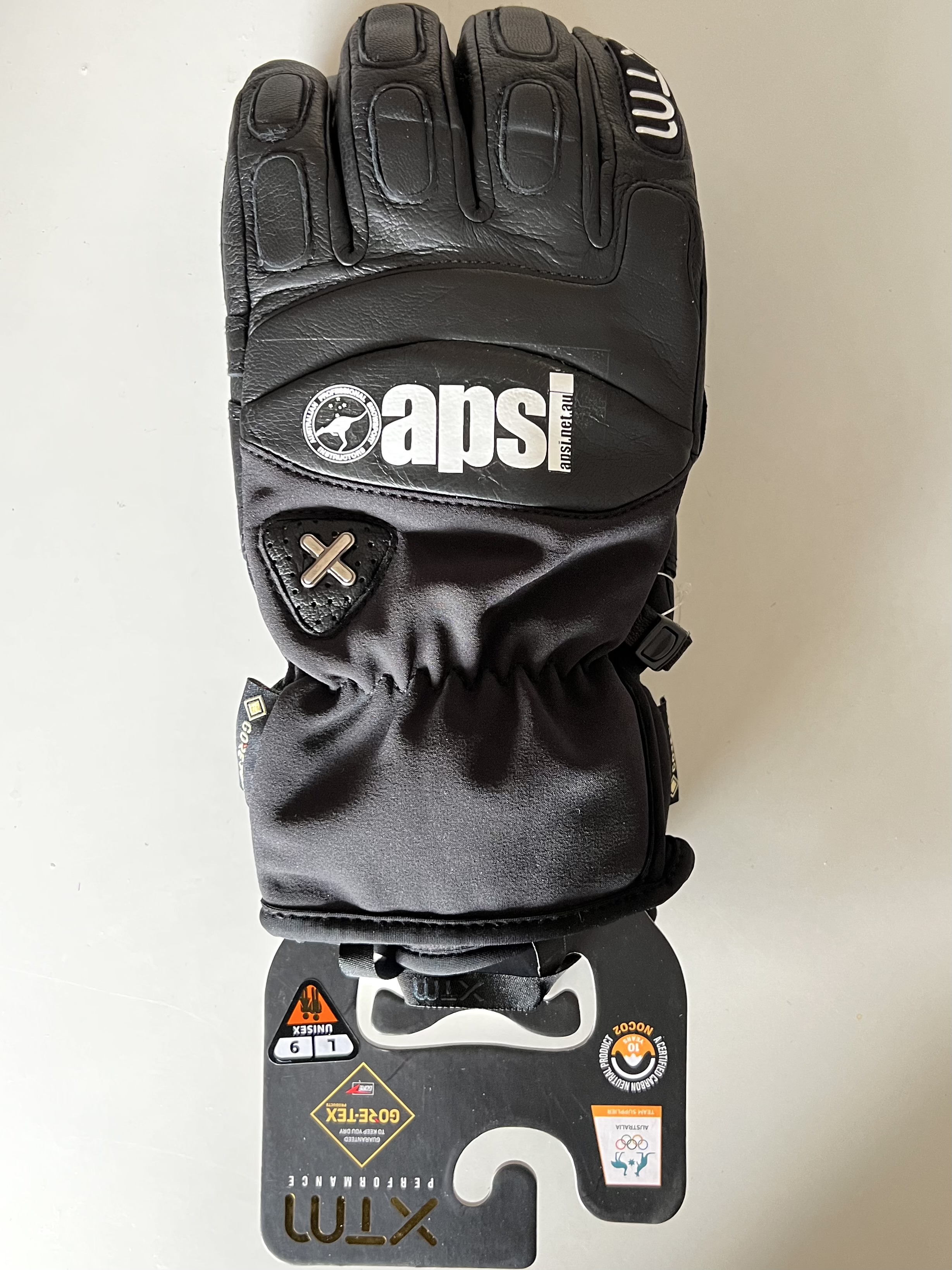 XTM Fable Glove